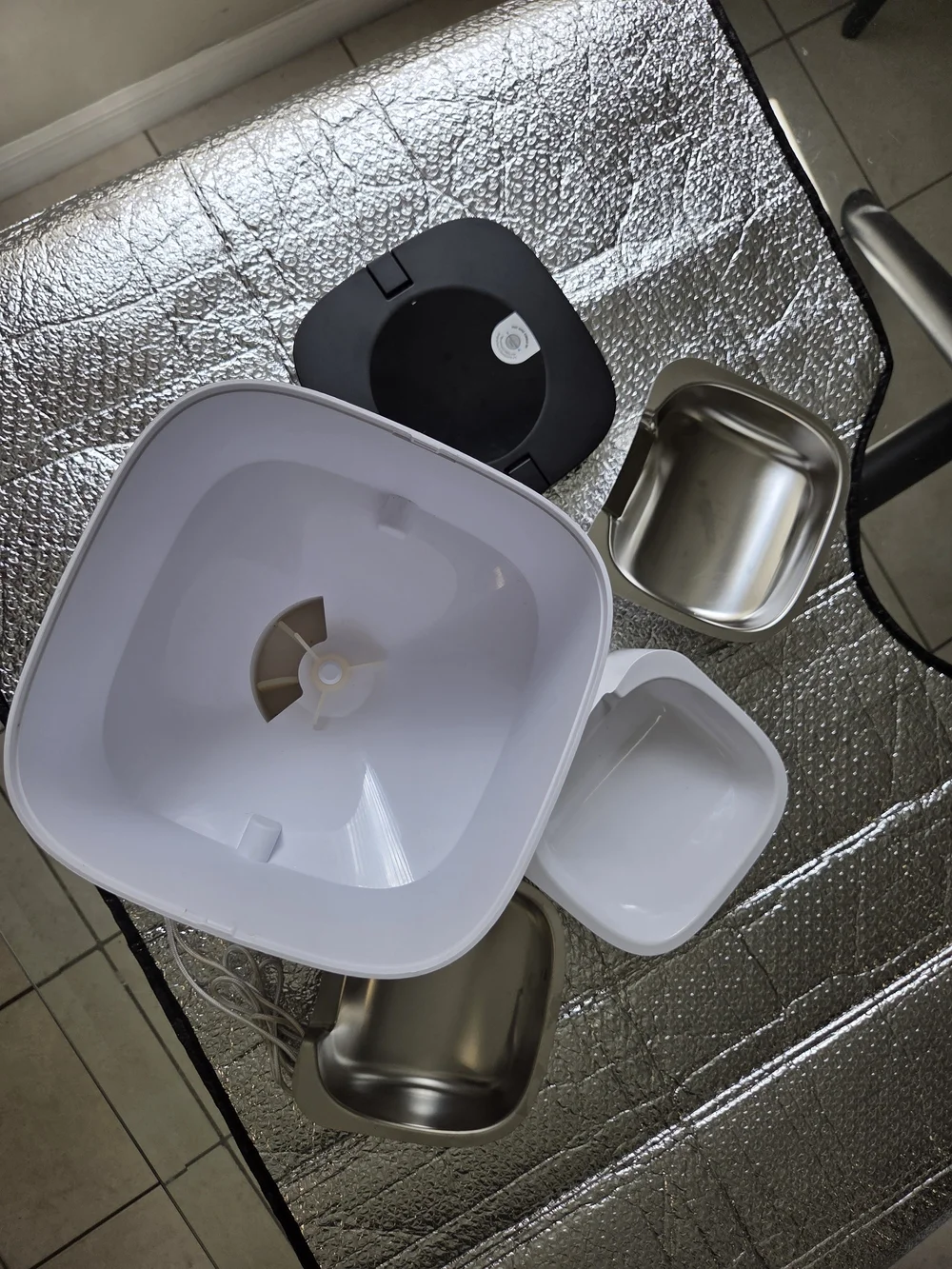 PetLibro Automatic Cat Feeder - White and Black